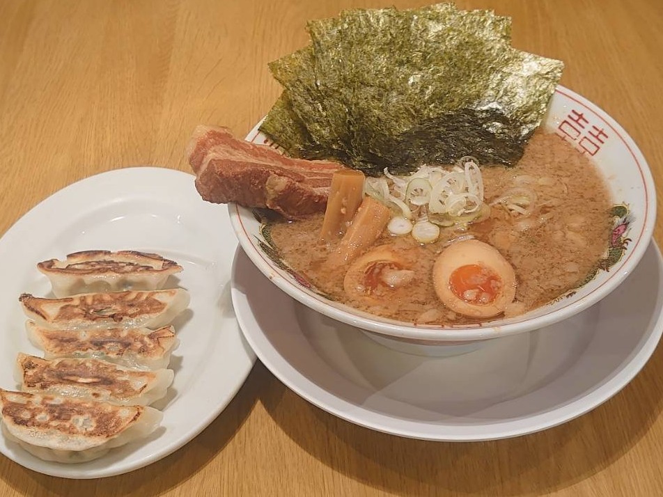 東京豚骨拉麺　汁力(じゅうりき)平塚店の求人